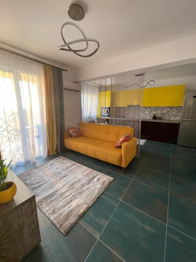 Talida'S Apartment Colorful And Brightnes Oradea Exterior foto