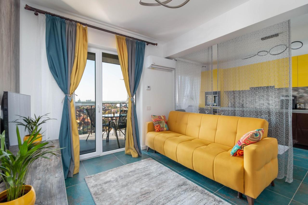 Talida'S Apartment Colorful And Brightnes Oradea Exterior foto